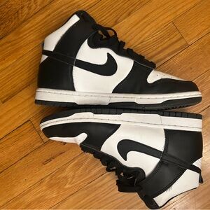 Nike Women's Black and White High-Top Sneakers